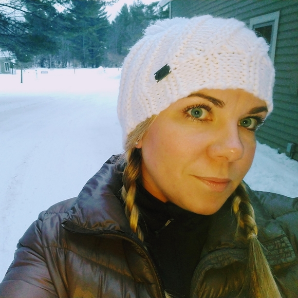 Meet your Posher, Alexandra - Picture 1 of 1